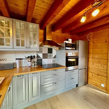 Charming, Cosy Nestled In A Breathtaking Surrounding With Spectacular, Stunning Mountain Views Abondance
